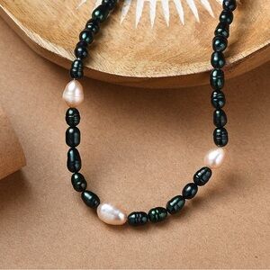 NWOT Freshwater Pearl and Dark Green Pearl Necklace in Stainless Steel
